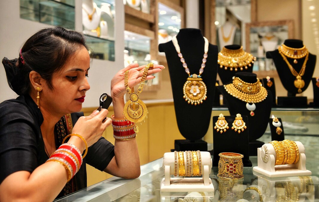 Festival Season: Top 7 Ways to buy and invest in gold this Diwali, Dhanteras; Check out these tips by Money Today