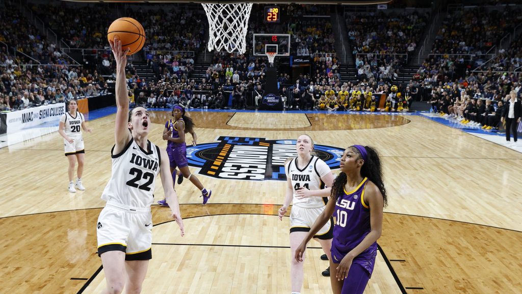 The women’s NCAA Final Four is set after Iowa wins its rematch against LSU : NPR