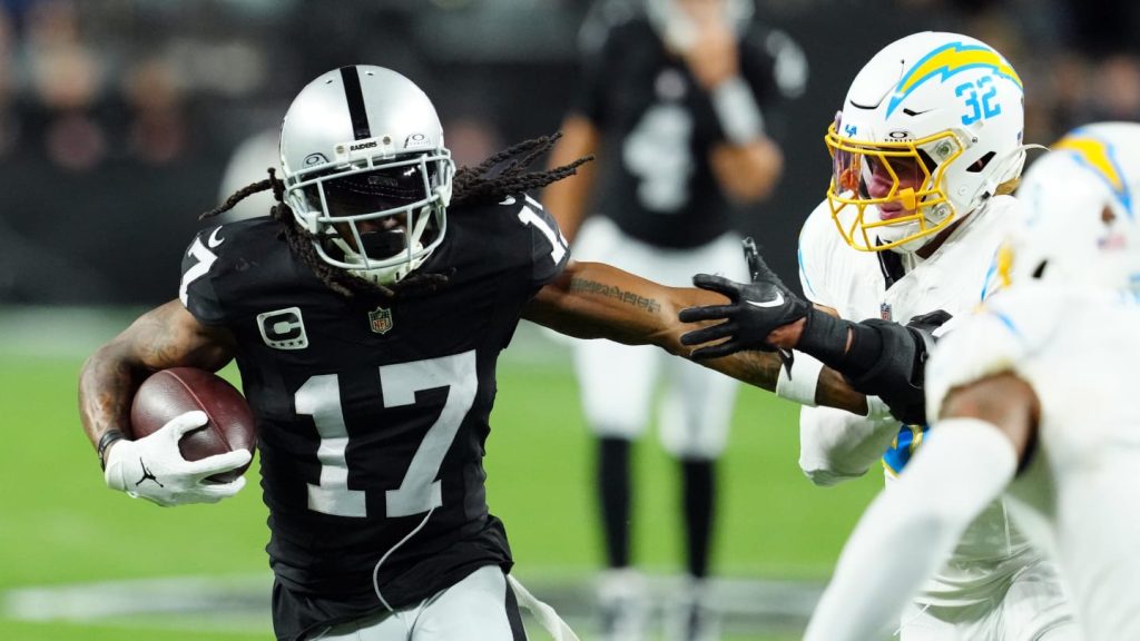 Las Vegas Raiders’ Davante Adams had his own ‘flu game’ last season