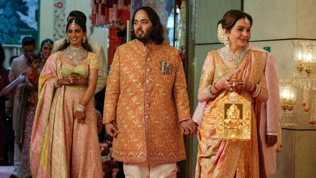 Anant Ambani gets married in India in the year’s most extravagant wedding – NBC Los Angeles