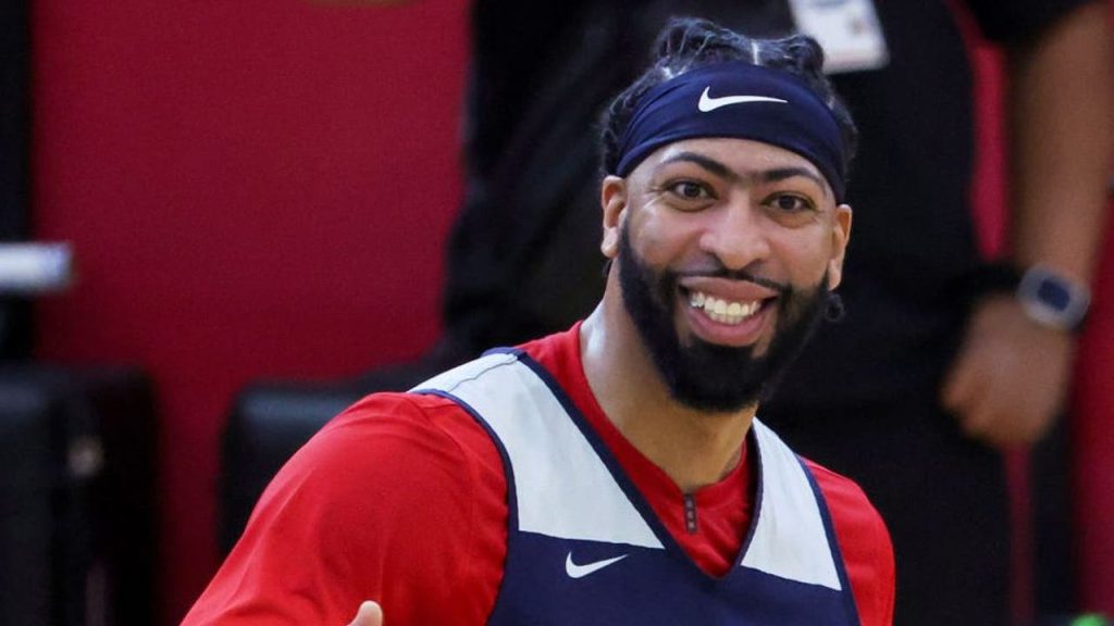 Anthony Davis shines in Las Vegas showcase