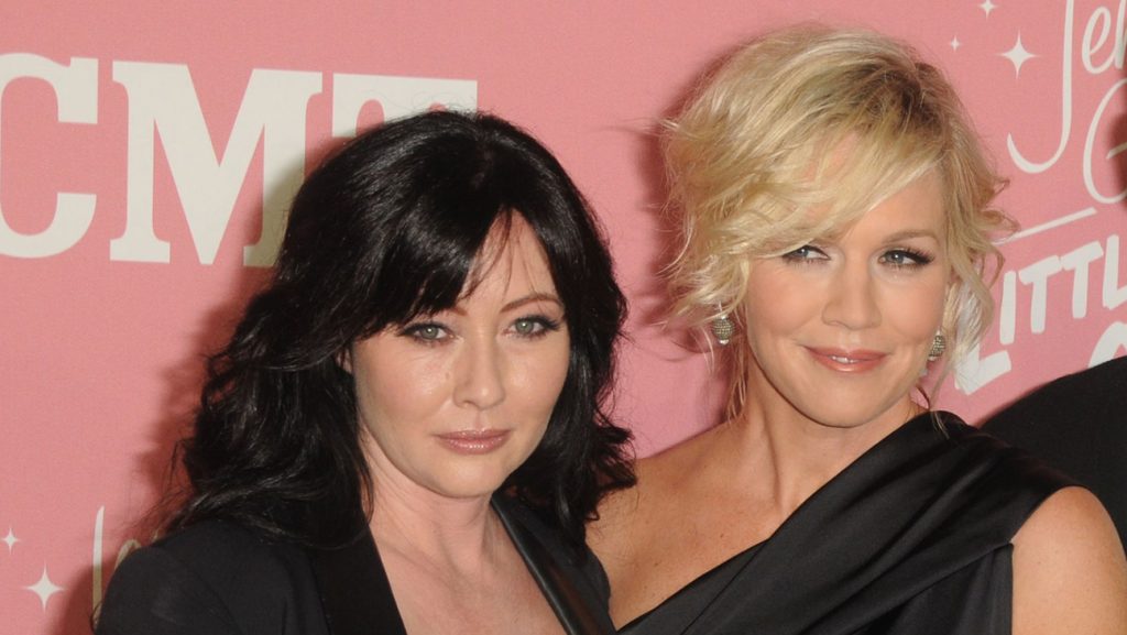 Jennie Garth Remembers Shannen Doherty After Actress’ Death