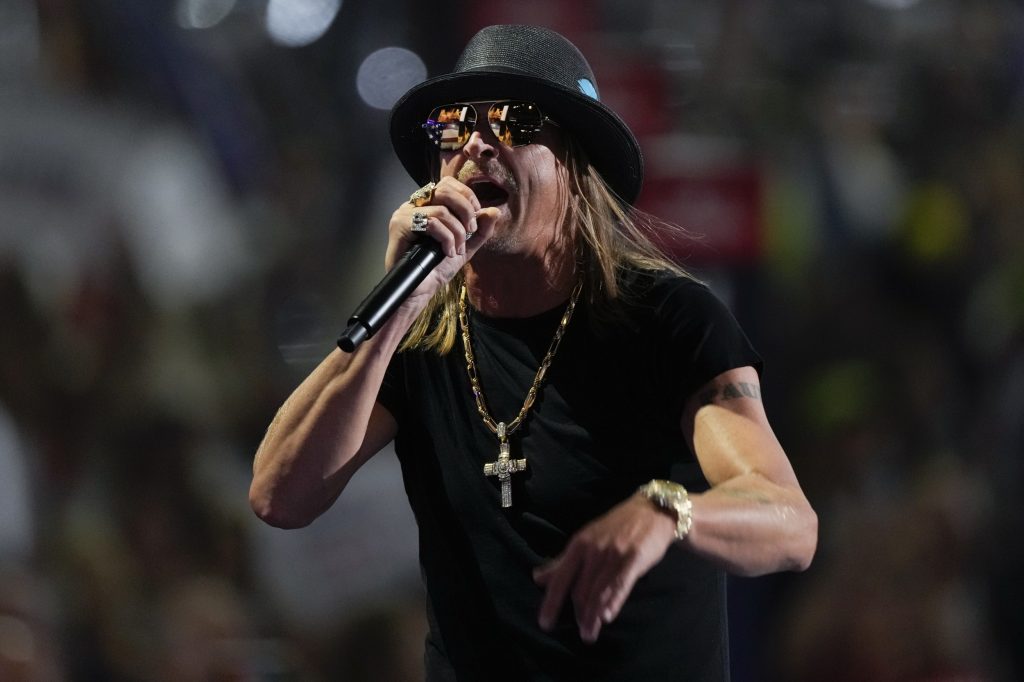 Kid Rock Brings RNC Crowd to its Feet With His Hit ‘American Bad Ass’