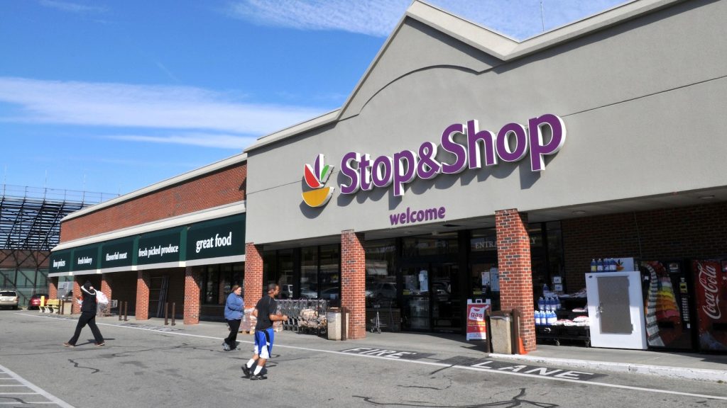 Stop & Shop closing 32 underperforming grocery stores in the Northeast