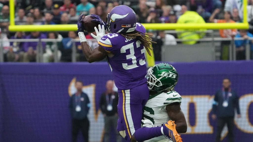 Vikings hope Aaron Jones’ hip injury is short-term issue as they head into bye