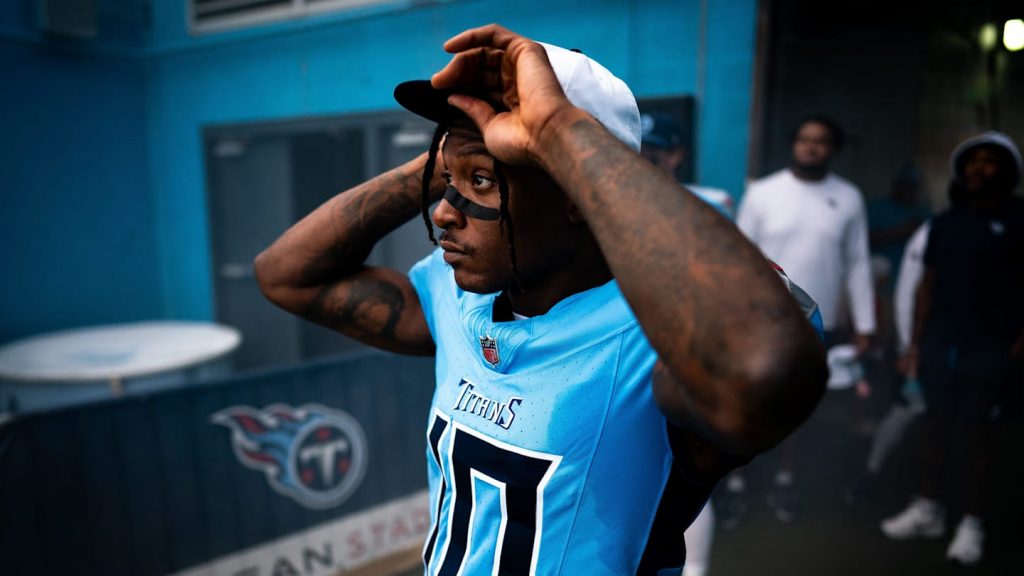 Tennessee Titans Players React to DeAndre Hopkins Trade