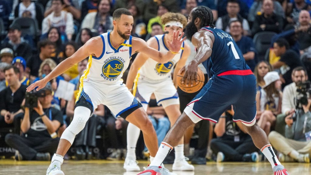 Los Angeles Clippers hold off Golden State Warriors 112-104 as Stephen Curry goes down injured