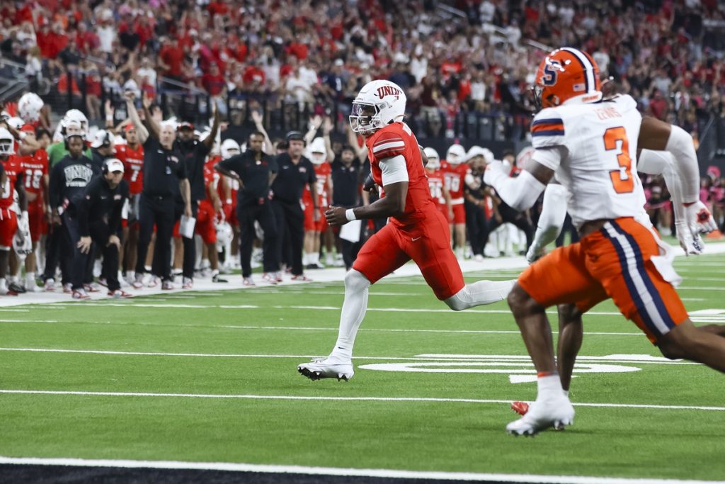 ‘Players are gutted’: Loss to Syracuse painful for UNLV football