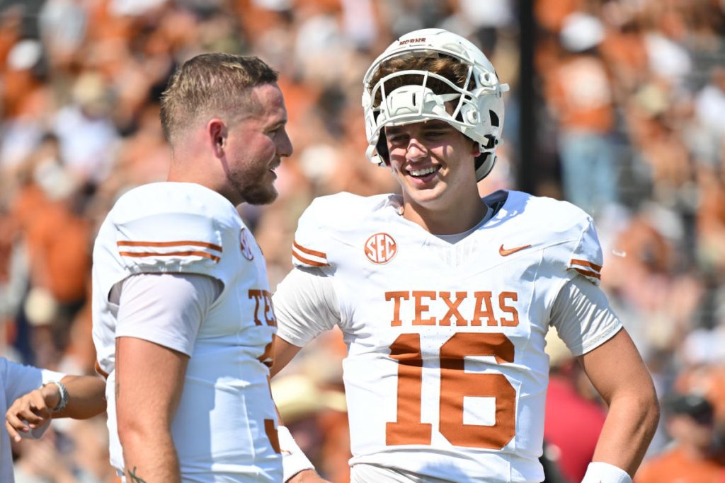 Arch Manning briefly takes over for Quinn Ewers in second quarter of No. 1 Texas’ loss to No. 5 Georgia