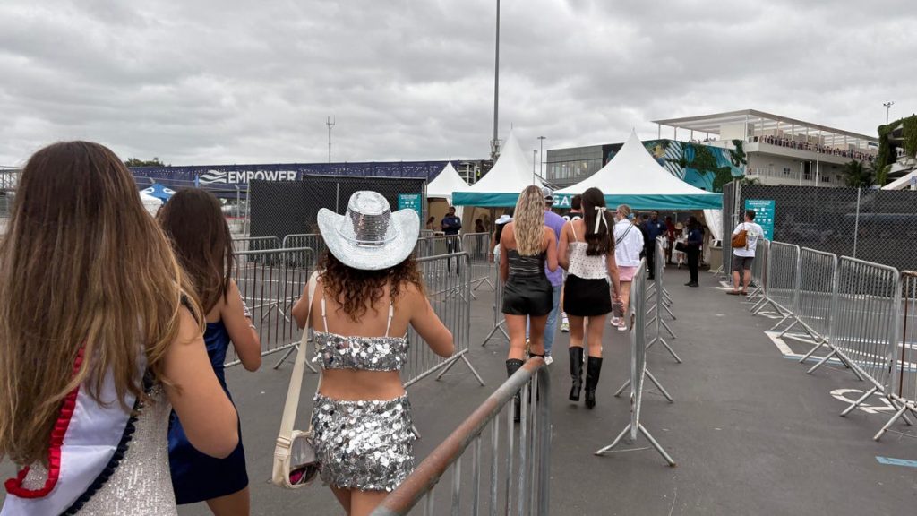 Eras Tour Hard Rock Stadium live updates