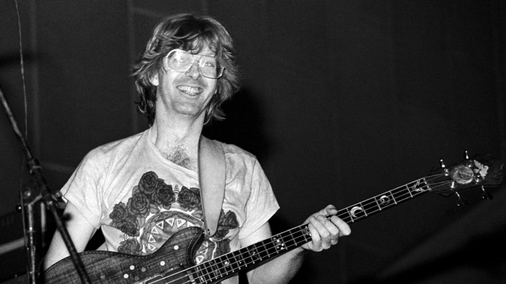 Phil Lesh, Grateful Dead Bassist and Co-Founder, Dead at 84