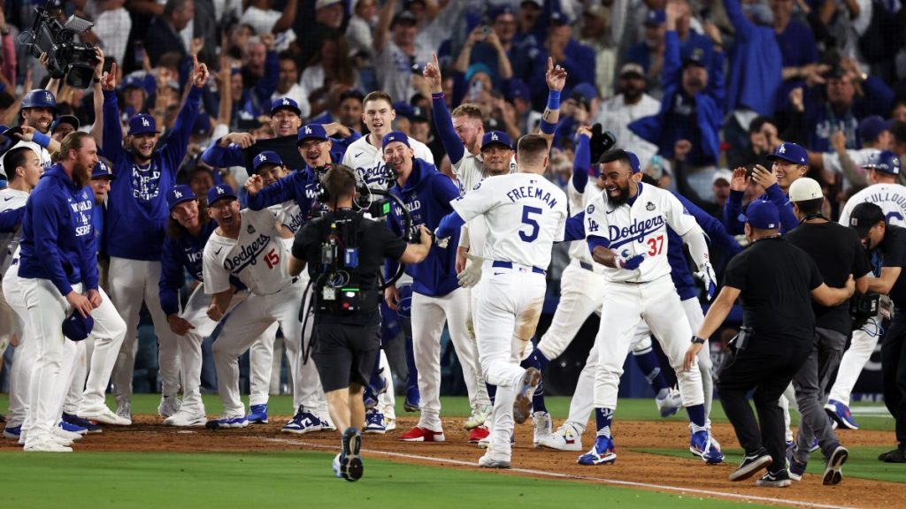 Dodgers win World Series Game 1 on Freddie Freeman grand slam – NBC Los Angeles