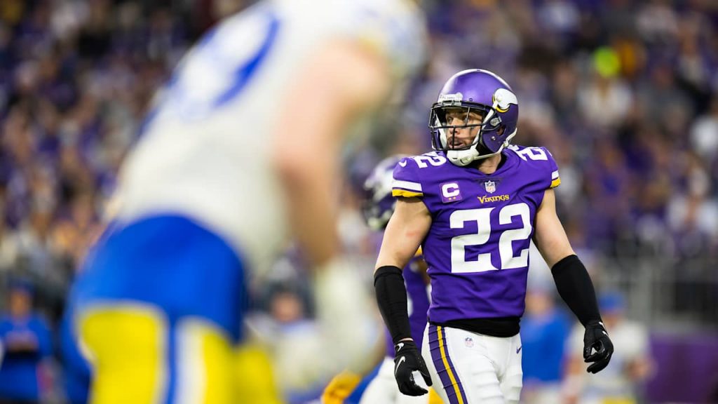 Vikings Favored by Most in ‘TNF’ Clash at Rams