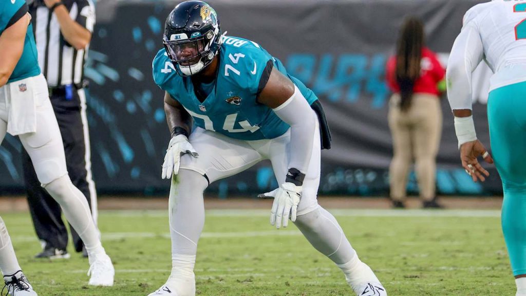 Vikings Acquire Tackle Cam Robinson in Trade with Jaguars