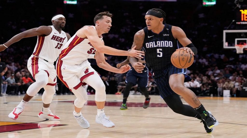 Banchero scores 33 as Magic pound Heat on opening night