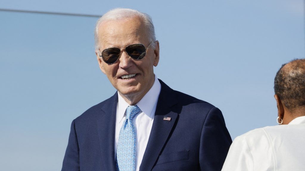 Biden’s ‘garbage’ remarks give Trump and GOP new fodder on the trail : NPR