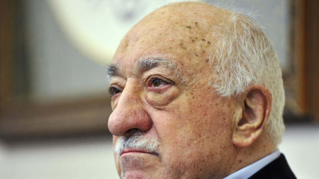 Self-exiled Turkish spiritual leader Fethullah Gülen dies in Pennsylvania : NPR