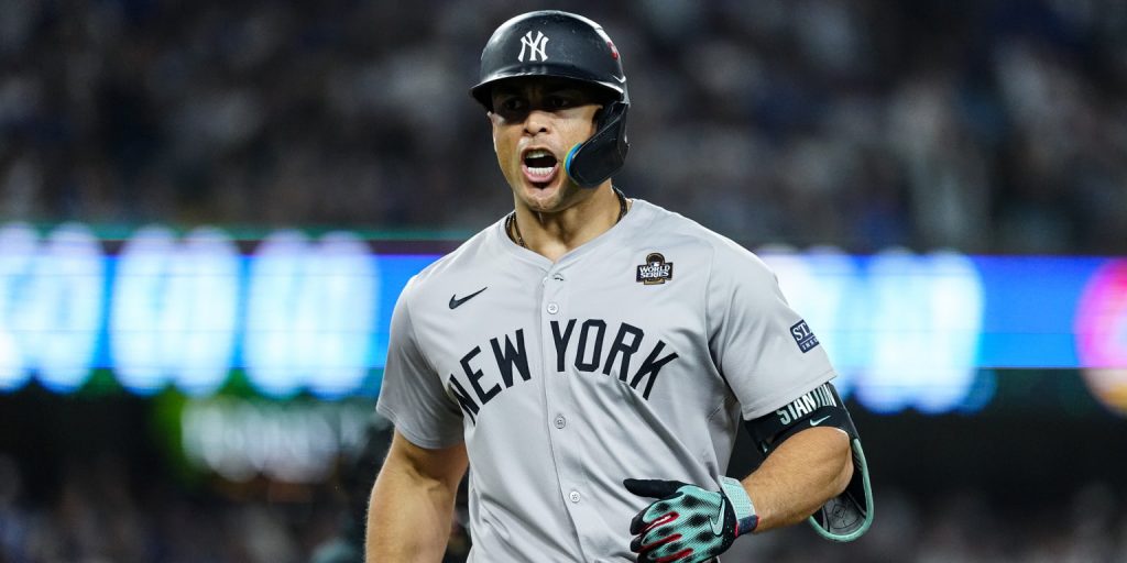 Giancarlo Stanton homers for Yankees in Game 1 of World Series